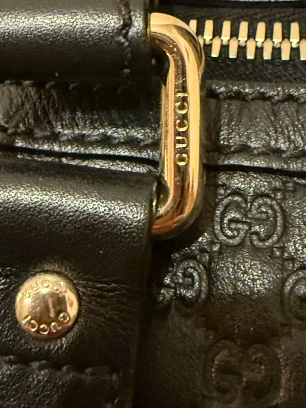 Gucci Microguccissima Boston bag with top handles and detachable shoulder strap. - Picture 7 of 16
